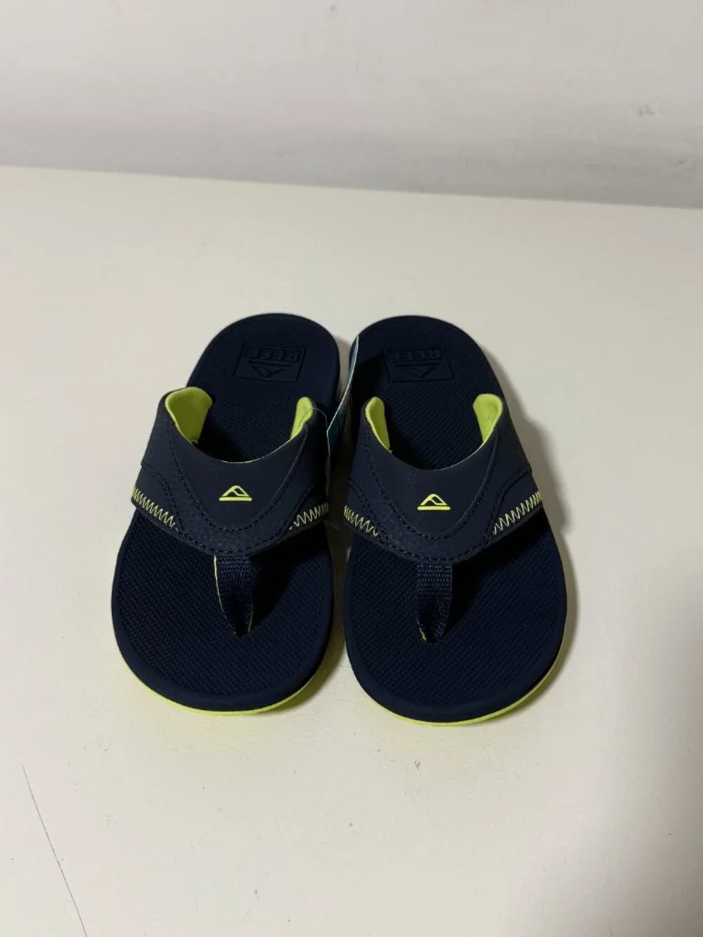 REEF Boys Kids Fanning Sandal Size 2